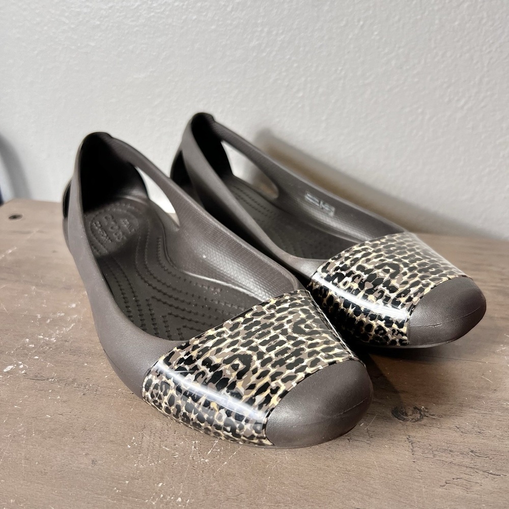 Crocs Iconic‎ Sienna Brown/Leopard Print Ballet Slip-on Flats Womens W8 EUC